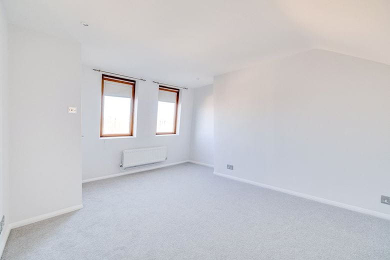 2 bedroom flat, Edgarley Terrace, London SW6 - Let Agreed