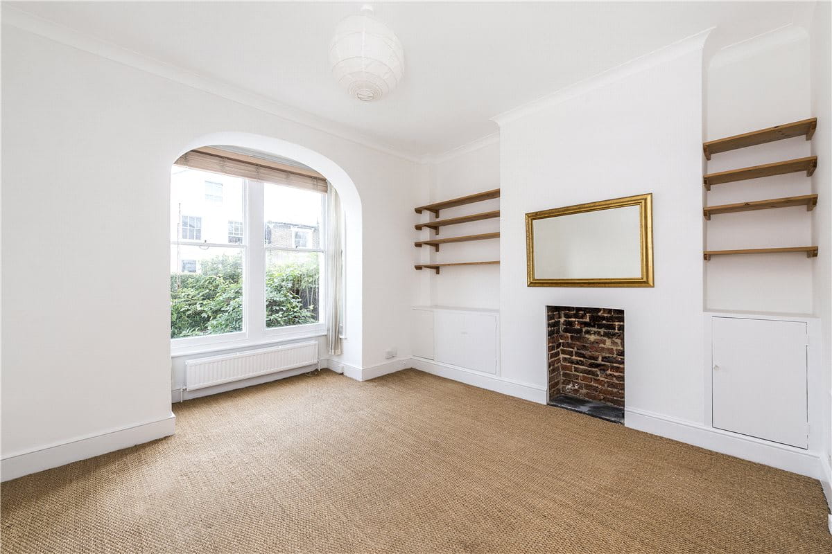 2 bedroom flat, St Stephens Avenue, London W12 - Let Agreed