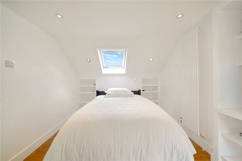 4 bedroom house, Kenyon Street, London SW6 - Available