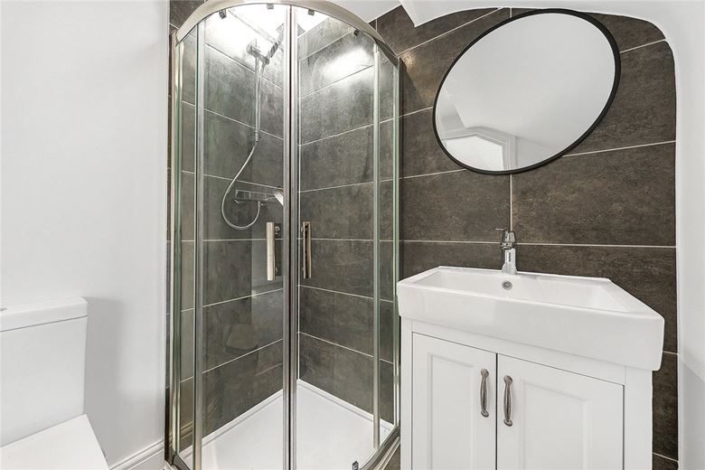 2 bedroom flat, Marville Road, London SW6