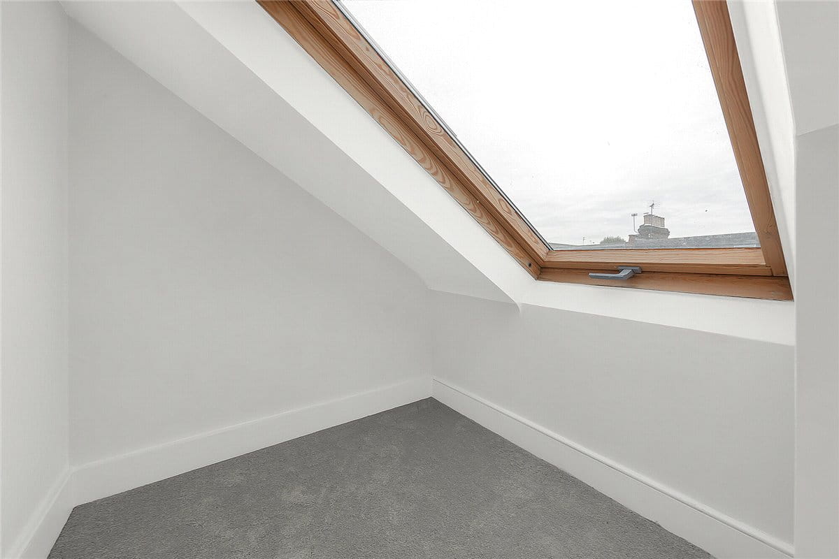 2 bedroom flat, Marville Road, London SW6