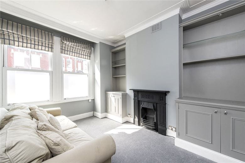 2 bedroom flat, Colehill Lane, London SW6 - Let Agreed