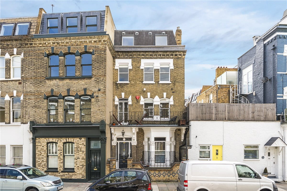 1 bedroom flat, Bishops Road, London SW6 - Available