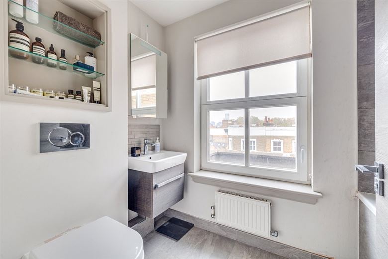 1 bedroom flat, Grayton House, 498-504 Fulham Road SW6 - Available