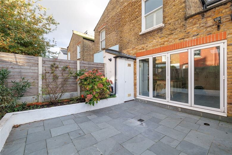 5 bedroom house, Allestree Road, Fulham SW6 - Let Agreed