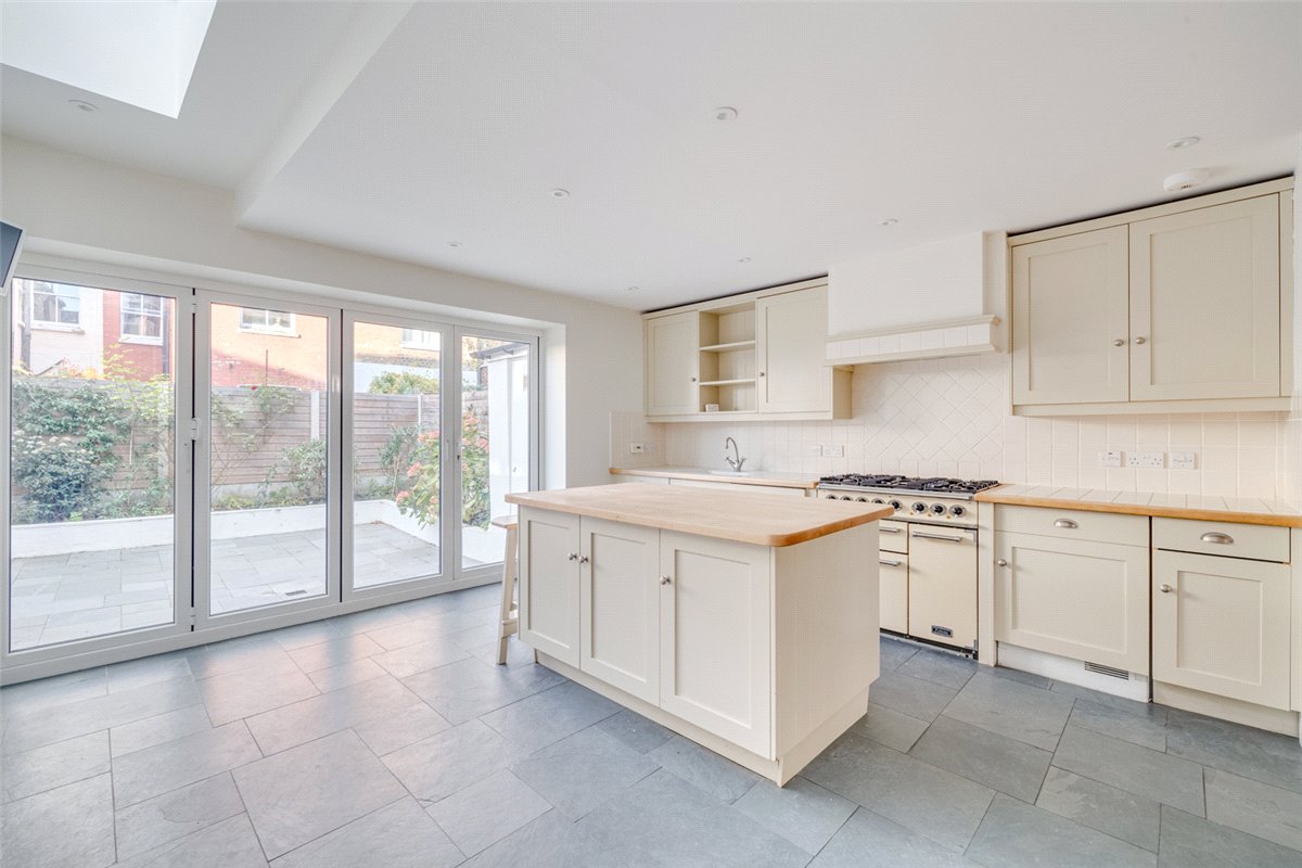 5 bedroom house, Allestree Road, Fulham SW6 - Let Agreed