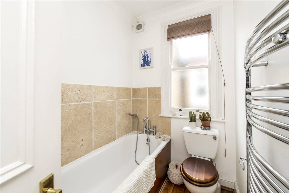 3 bedroom maisonette, Niton Street, London SW6