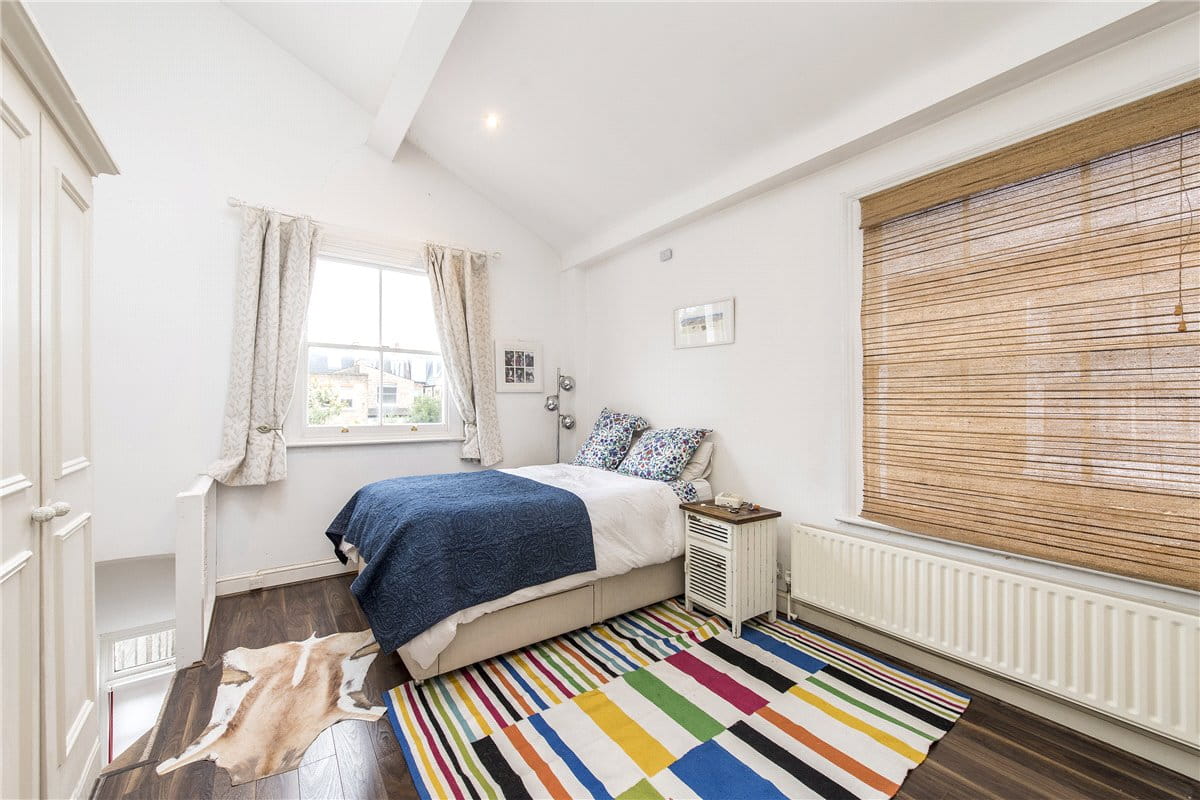 3 bedroom maisonette, Niton Street, London SW6