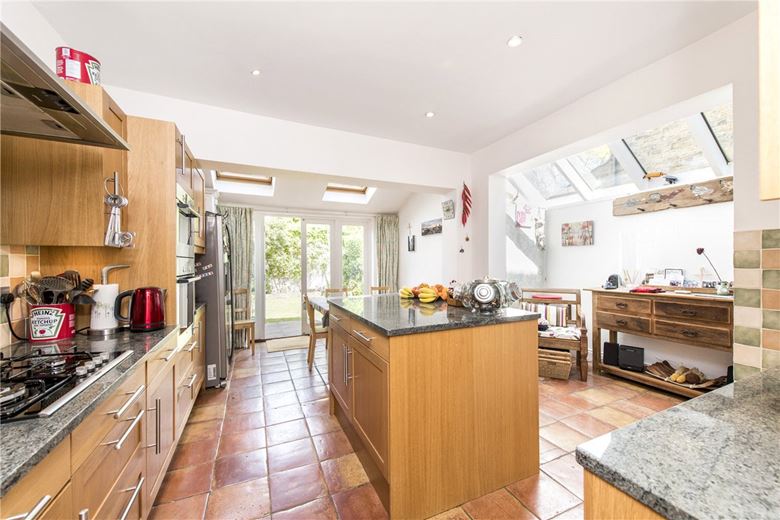 5 bedroom house, Elthiron Road, Fulham SW6 - Let Agreed