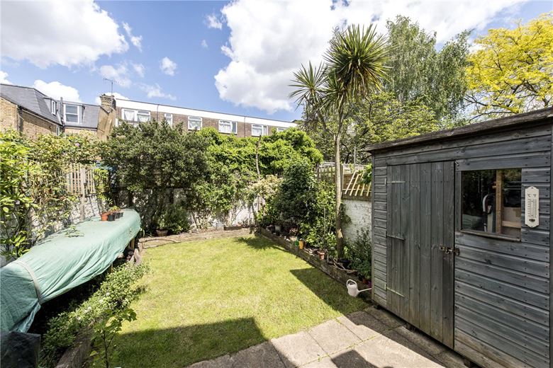 5 bedroom house, Elthiron Road, Fulham SW6 - Let Agreed