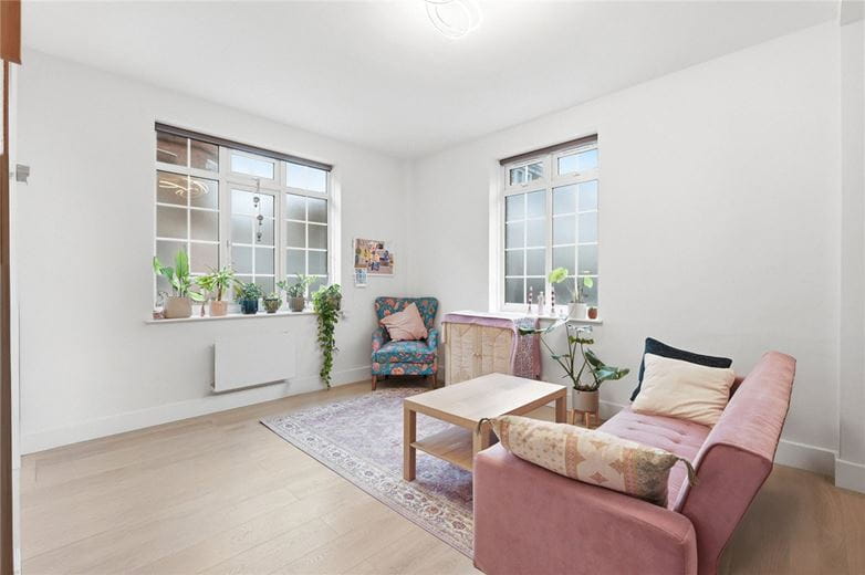 1 bedroom flat, Charleville Court, Charleville Road W14 - Available