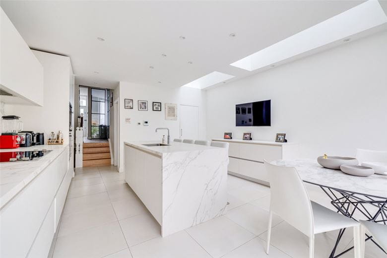 5 bedroom house, Ashington Road, London SW6 - Available