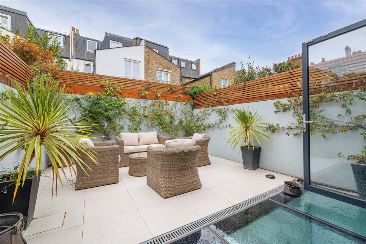 5 bedroom house, Ashington Road, London SW6 - Available