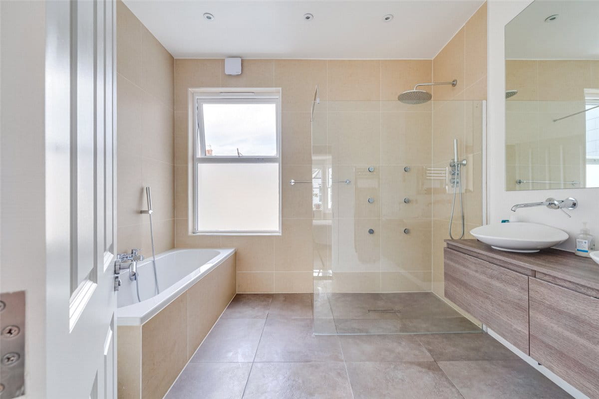 5 bedroom house, Ashington Road, London SW6 - Available