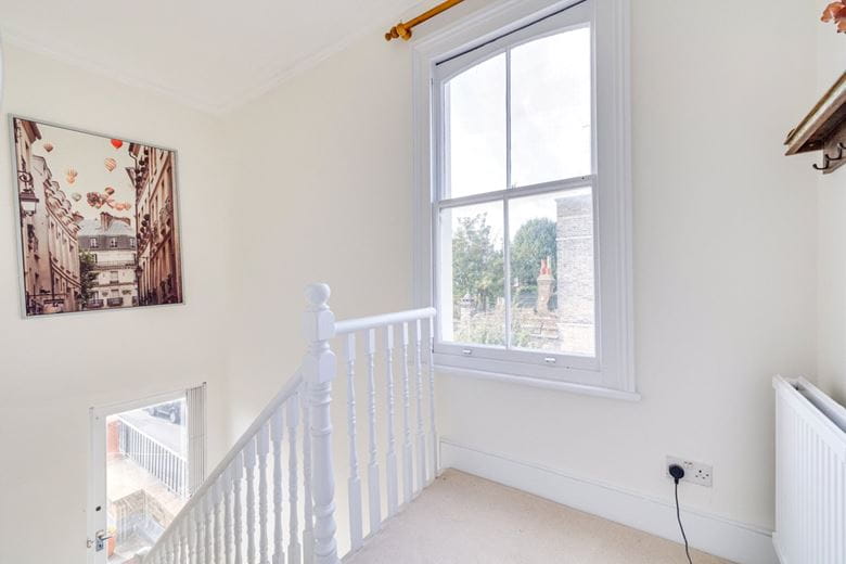 3 bedroom maisonette, Fulham Road, London SW6