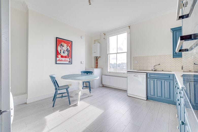 3 bedroom maisonette, Fulham Road, London SW6