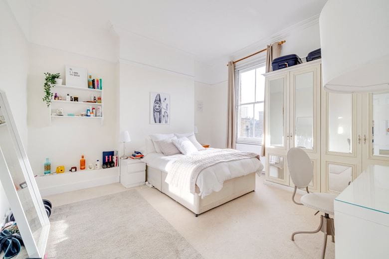 3 bedroom maisonette, Fulham Road, London SW6
