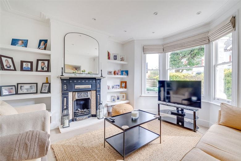 4 bedroom house, Langthorne Street, London SW6 - Let Agreed