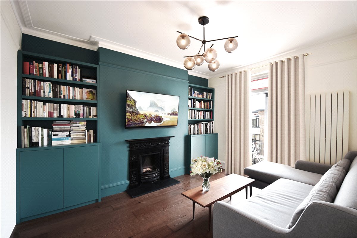 3 bedroom flat, Arundel Mansions, Kelvedon Road SW6