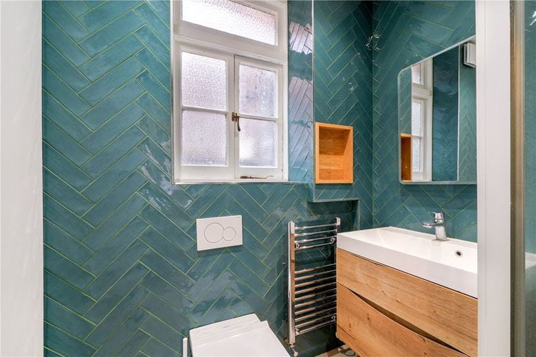 3 bedroom flat, Arundel Mansions, Kelvedon Road SW6