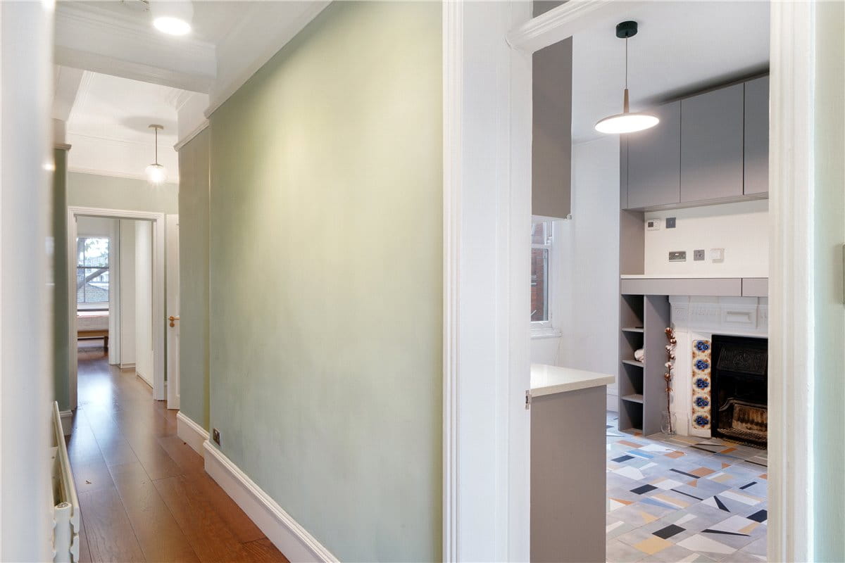 3 bedroom flat, Arundel Mansions, Kelvedon Road SW6