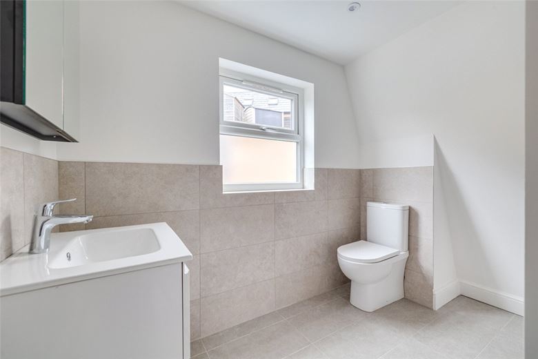4 bedroom house, Hannell Road, London SW6