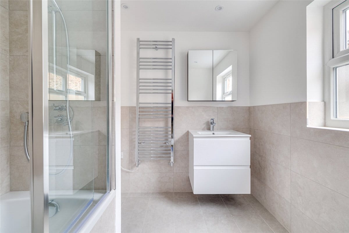 4 bedroom house, Hannell Road, London SW6