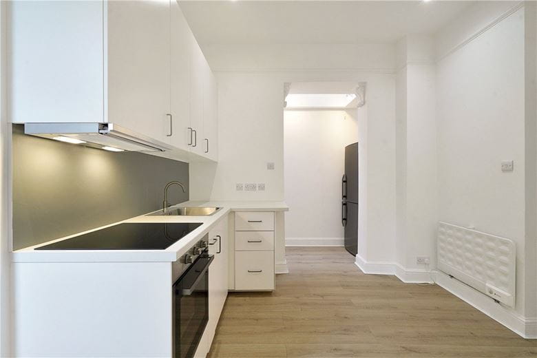 1 bedroom flat, Lilyville Road, London SW6 - Let Agreed
