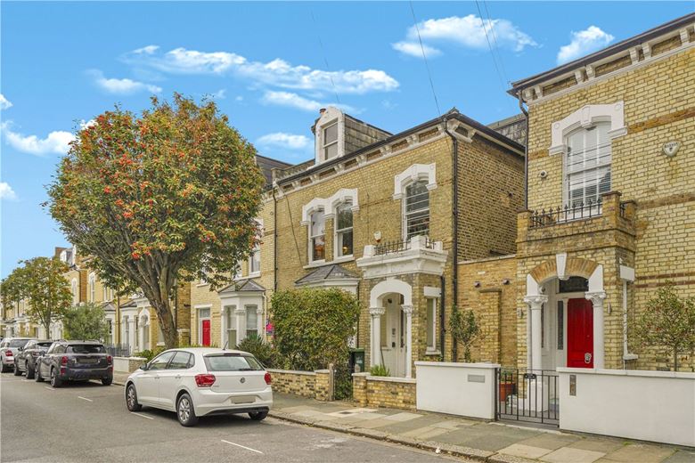 1 bedroom flat, Lilyville Road, London SW6 - Let Agreed