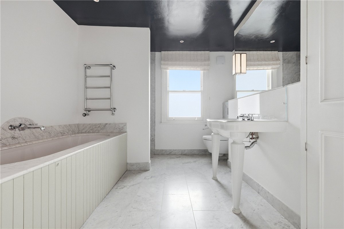 4 bedroom house, Rosaville Road, London SW6 - Available