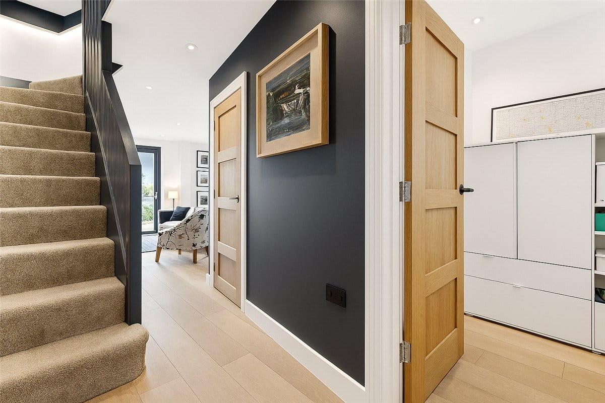 2 bedroom house, North Lodge Close, London SW15 - Available