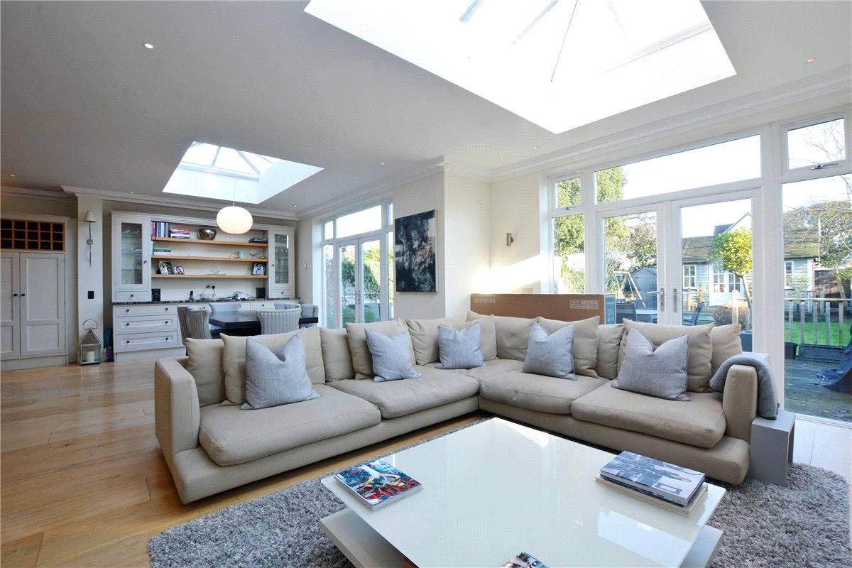 5 bedroom house, Belgrave Road, Barnes SW13 - Available