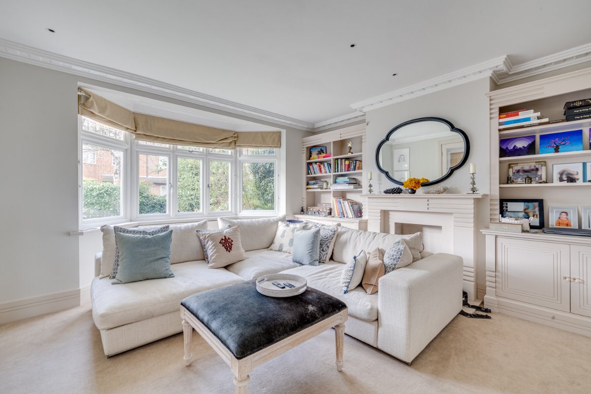 5 bedroom house, Belgrave Road, Barnes SW13 - Available