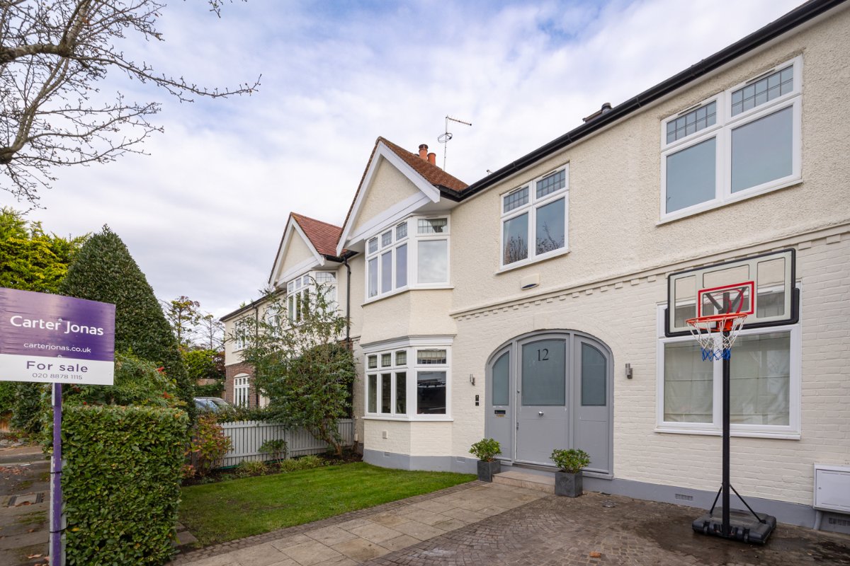 5 bedroom house, Belgrave Road, Barnes SW13 - Available
