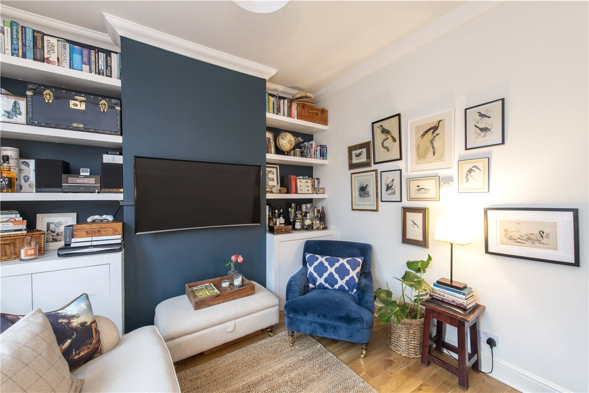 2 bedroom house, Lydden Grove, London SW18 - Sold