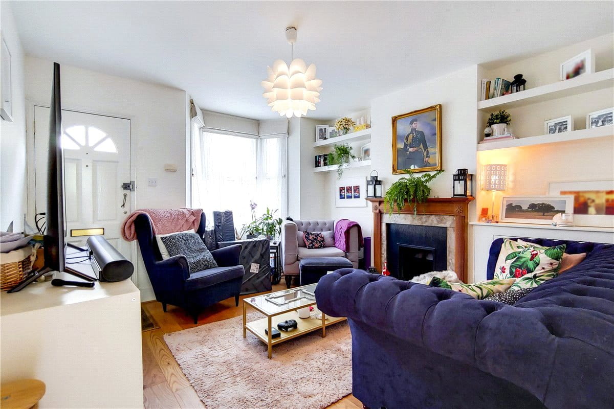 2 bedroom house, Beverley Path, London SW13 - Available