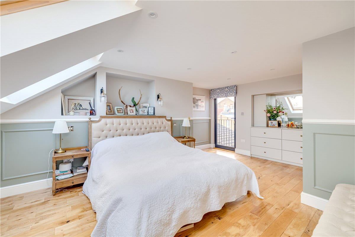 4 bedroom house, Replingham Road, London SW18 - Sold