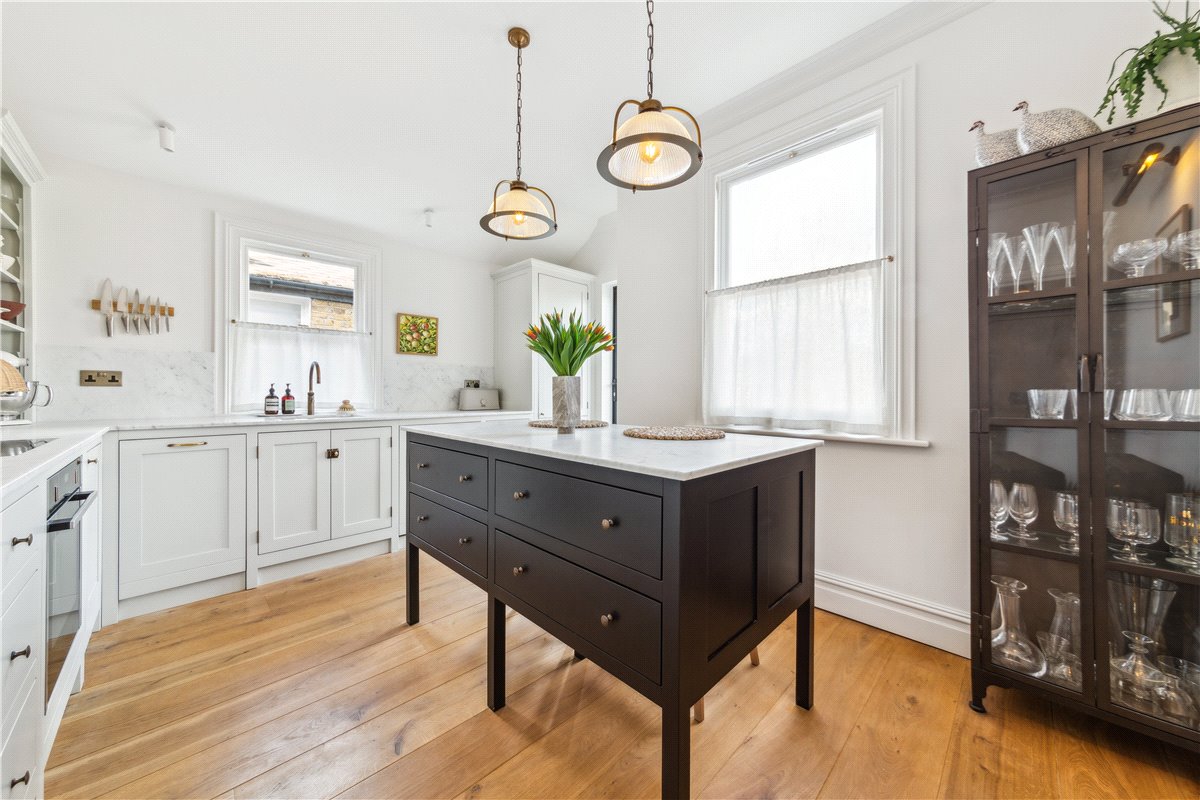 3 bedroom flat, Trentham Street, Wandsworth SW18 - Sold