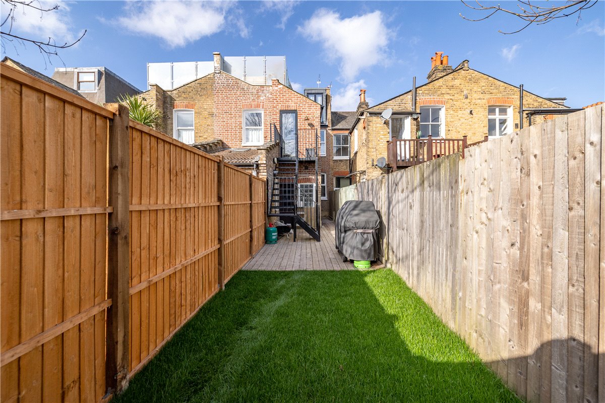 3 bedroom flat, Trentham Street, Wandsworth SW18 - Sold