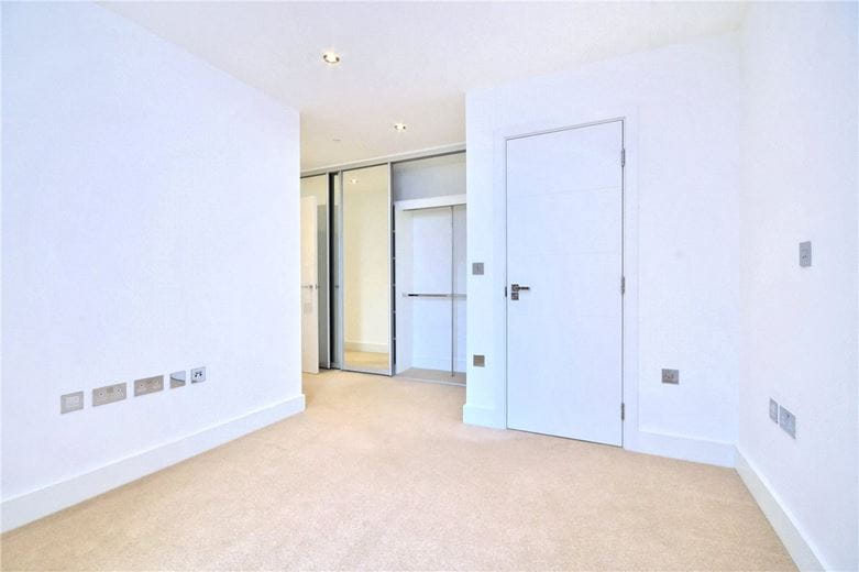 2 bedroom flat, Ireton House, 3 Stamford Square SW15 - Available