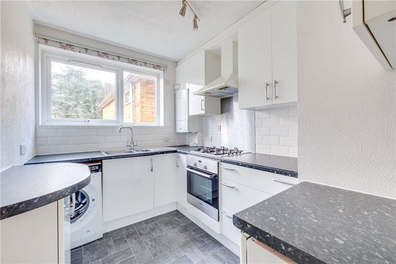 2 bedroom flat, Albert Drive, London SW19 - Sold STC