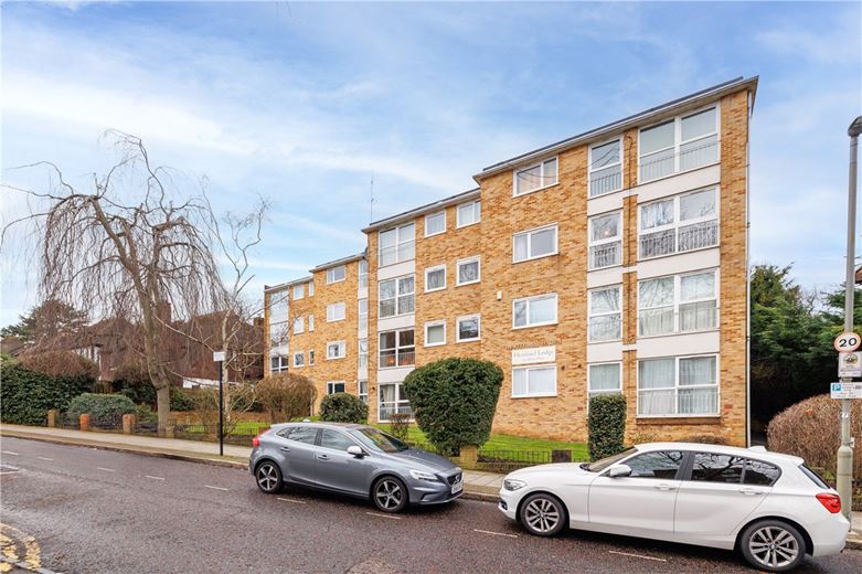 2 bedroom flat, Albert Drive, London SW19 - Sold STC