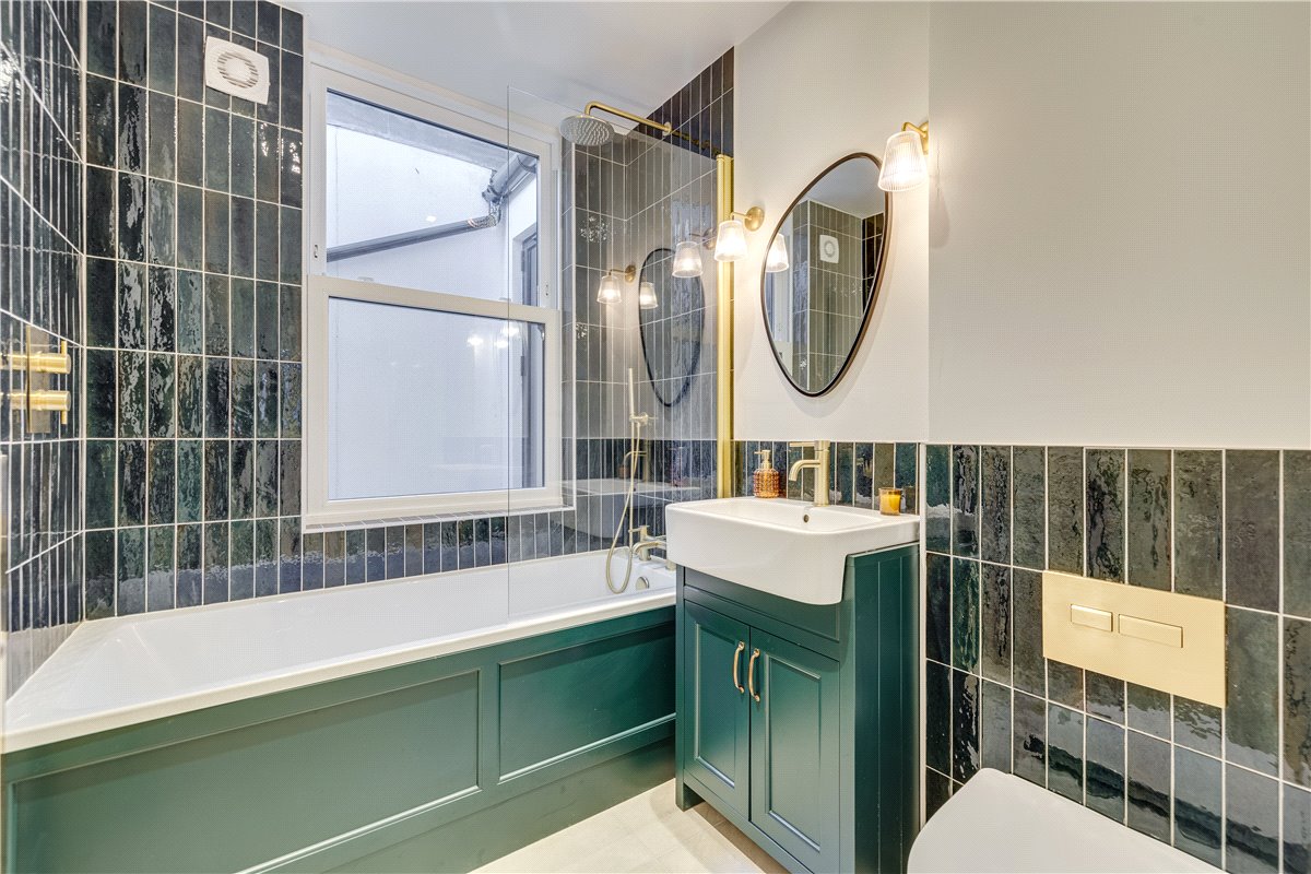 2 bedroom flat, Quicks Road, London SW19 - Sold