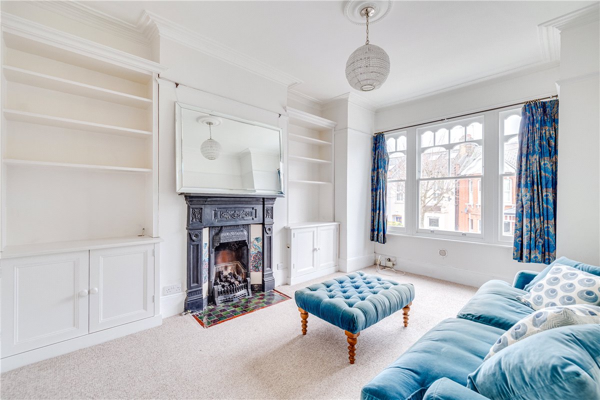 2 bedroom maisonette, Heythorp Street, London SW18 - Sold