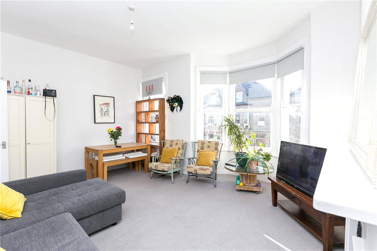 1 bedroom flat, Cromford Road, London SW18 - Sold STC