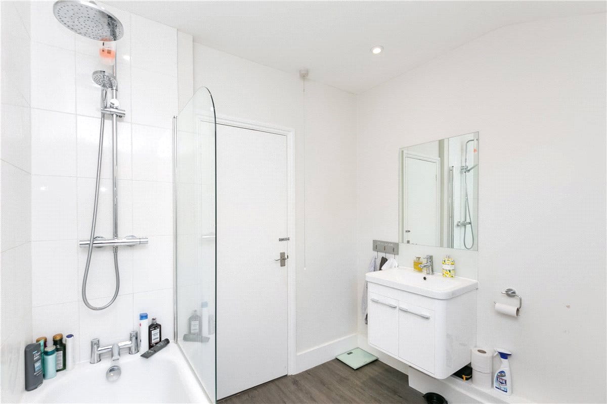 1 bedroom flat, Cromford Road, London SW18 - Sold STC