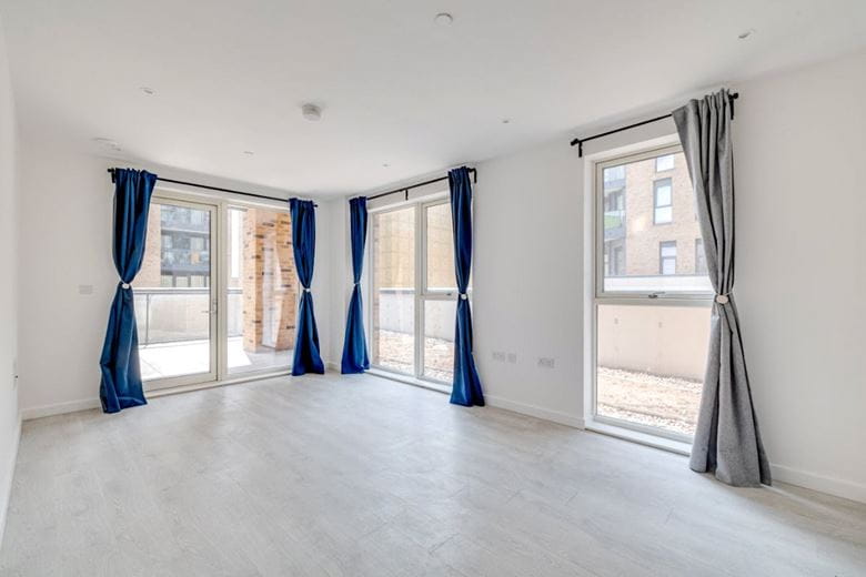 2 bedroom flat, Unity Lane, Hounslow TW3 - Available