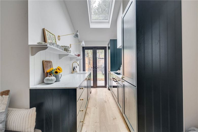 2 bedroom flat, Astonville Street, London SW18 - Sold STC