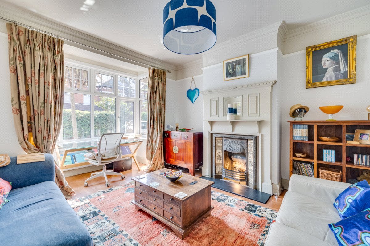4 bedroom house, Kingsway, London SW14 - Sold STC
