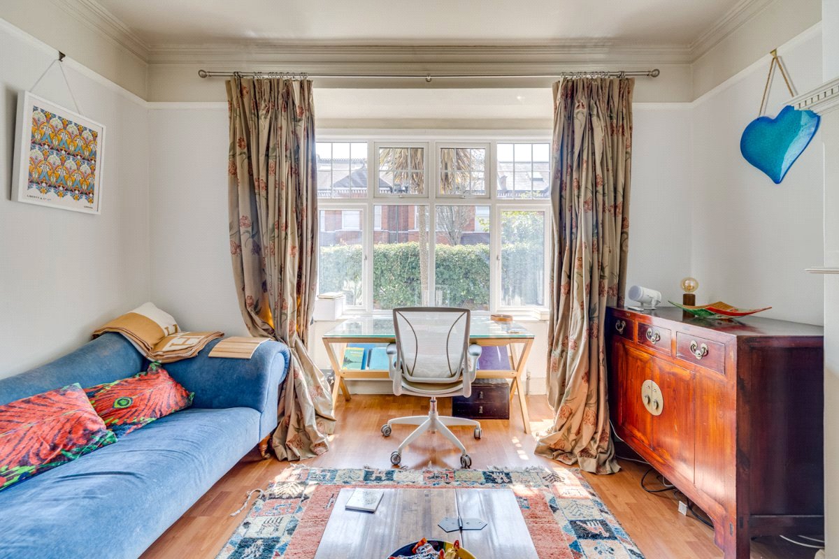 4 bedroom house, Kingsway, London SW14 - Sold STC